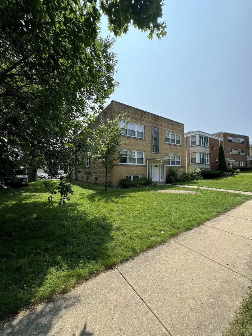 Property Photo: 4819 Conrad Street IL 60077