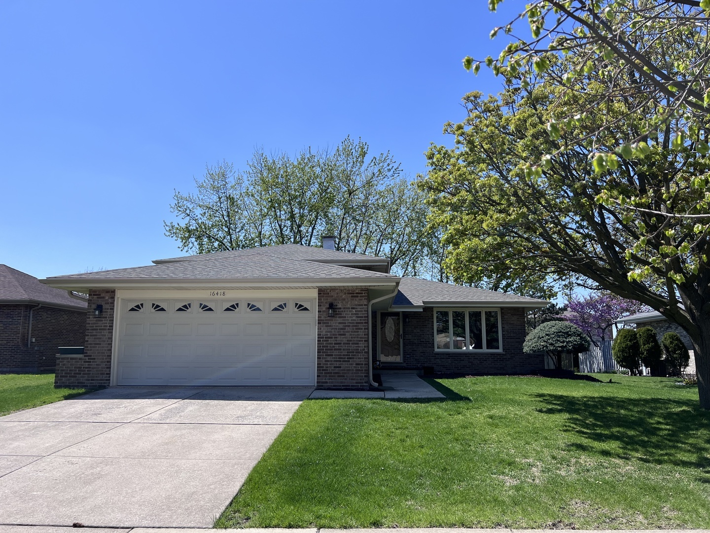 Property Photo: 16418 Bormet Drive IL 60477