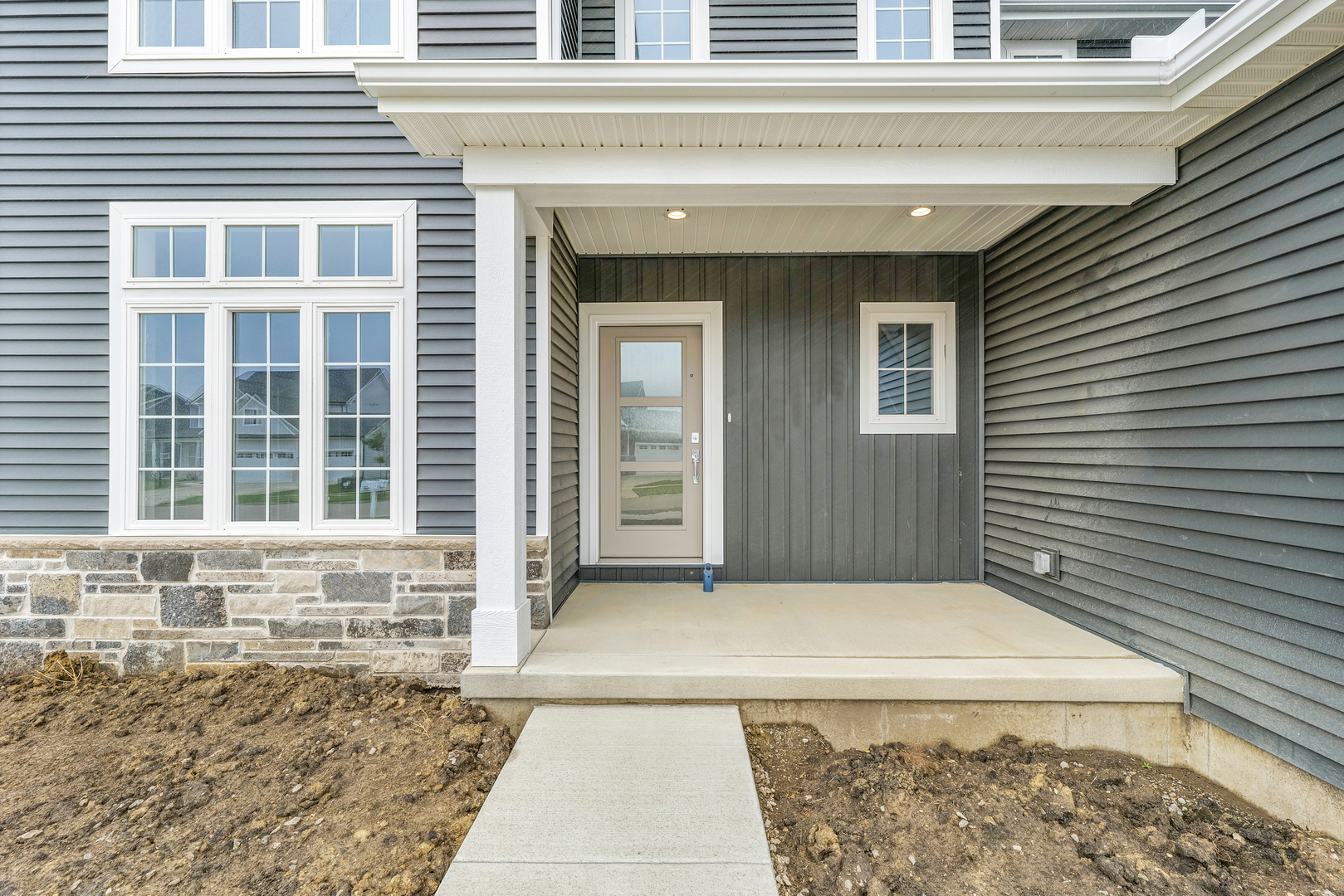 Property Photo: 407 Sutton Street IL 61874