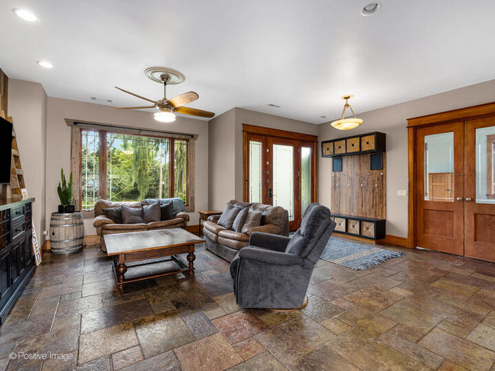 Property Photo:  4218 Florence Avenue  IL 60515 
