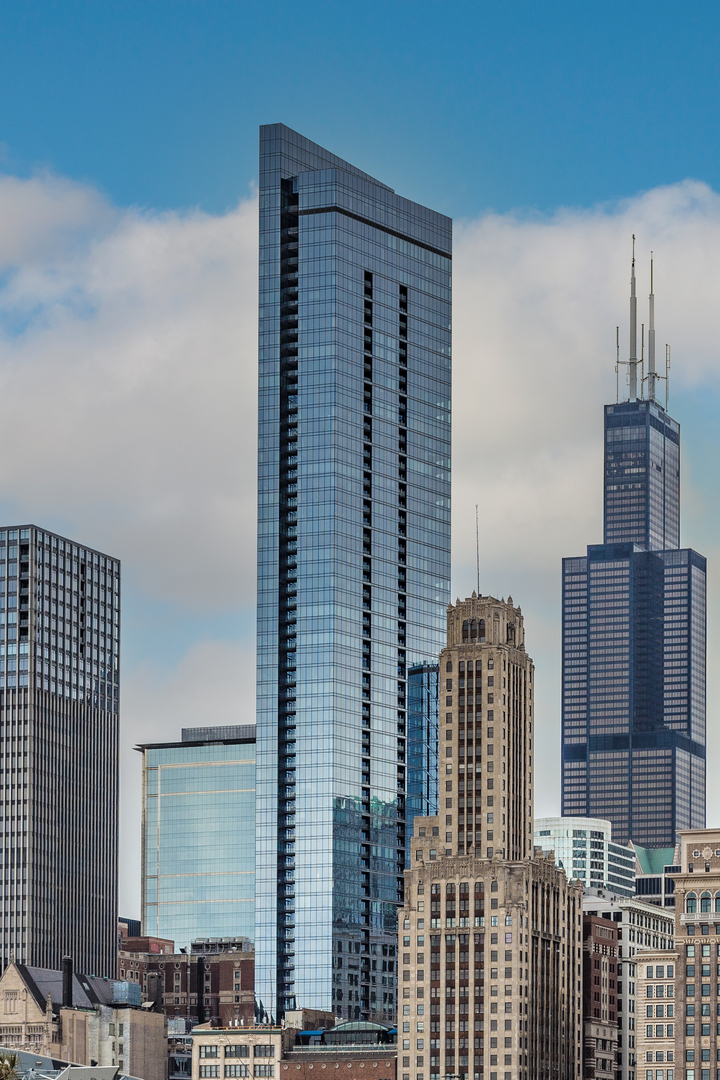 Property Photo: 60 E Monroe Street 2304 IL 60603