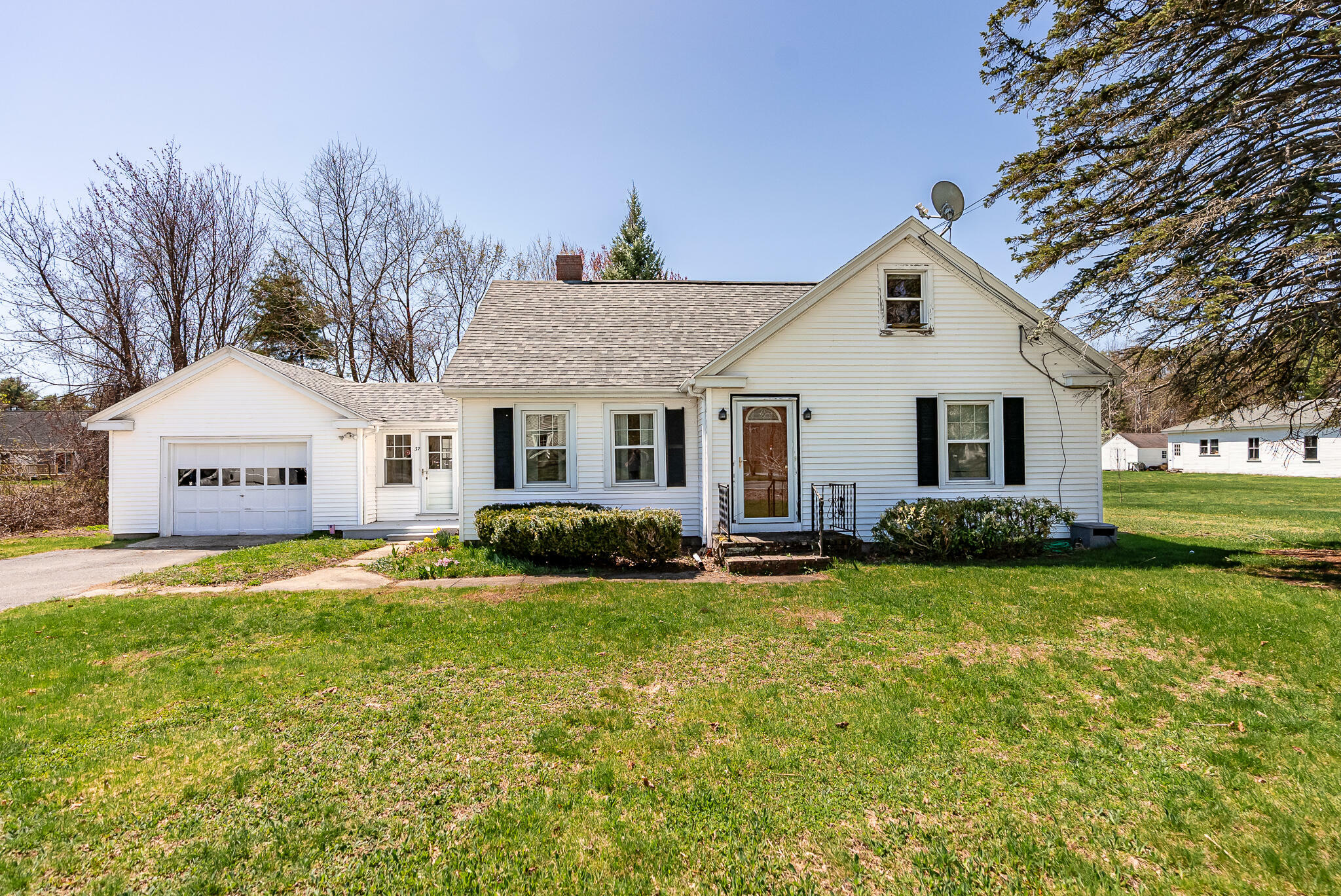 Property Photo: 37 Shaker Road ME 04039