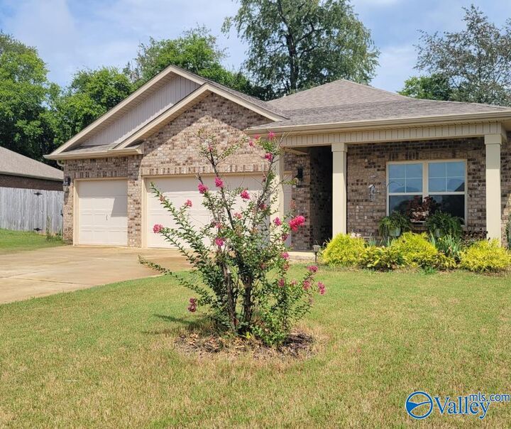 117 Edensmith Drive  New Market AL 35761 photo