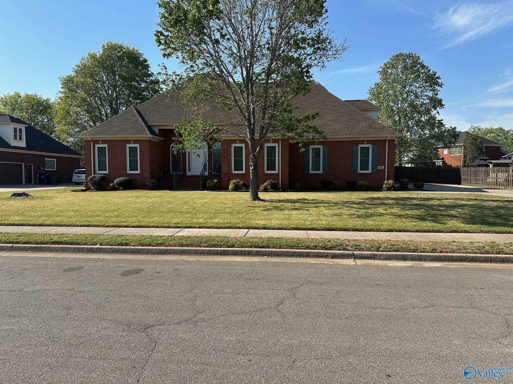 Property Photo:  111 Waterleaf Road  AL 35811 