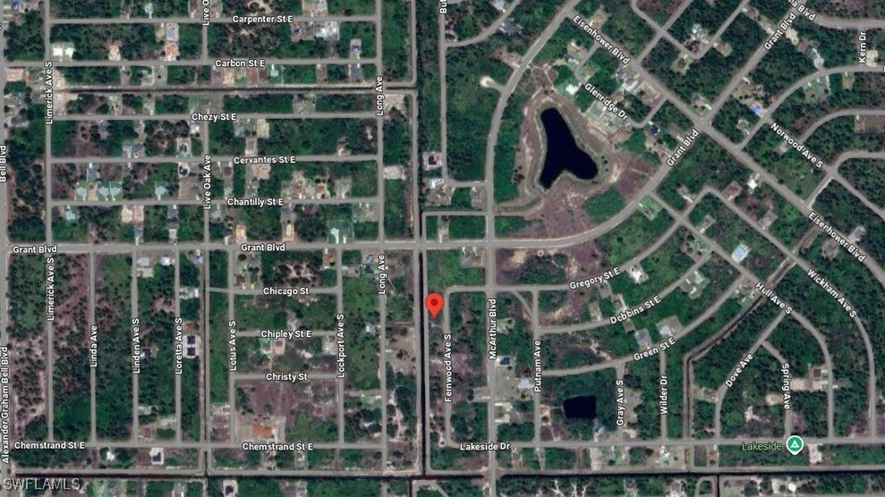 Property Photo: 410 Fernwood Avenue S FL 33974