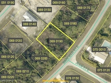 Property Photo: 1133 Barfield Street E FL 33974