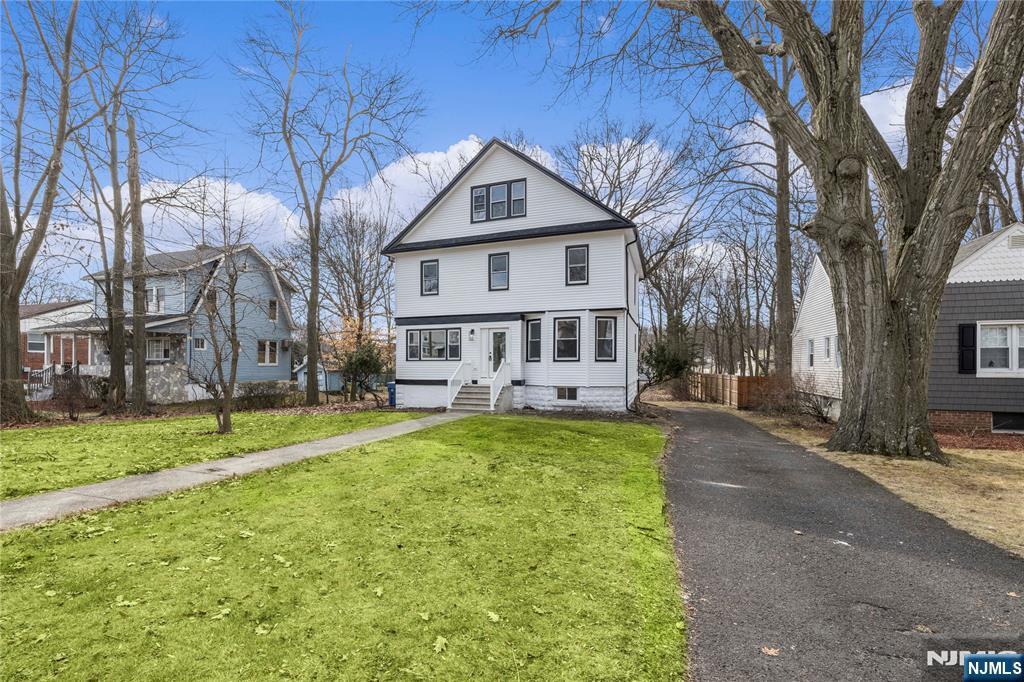 Property Photo: 384 W Palisade Avenue NJ 07631