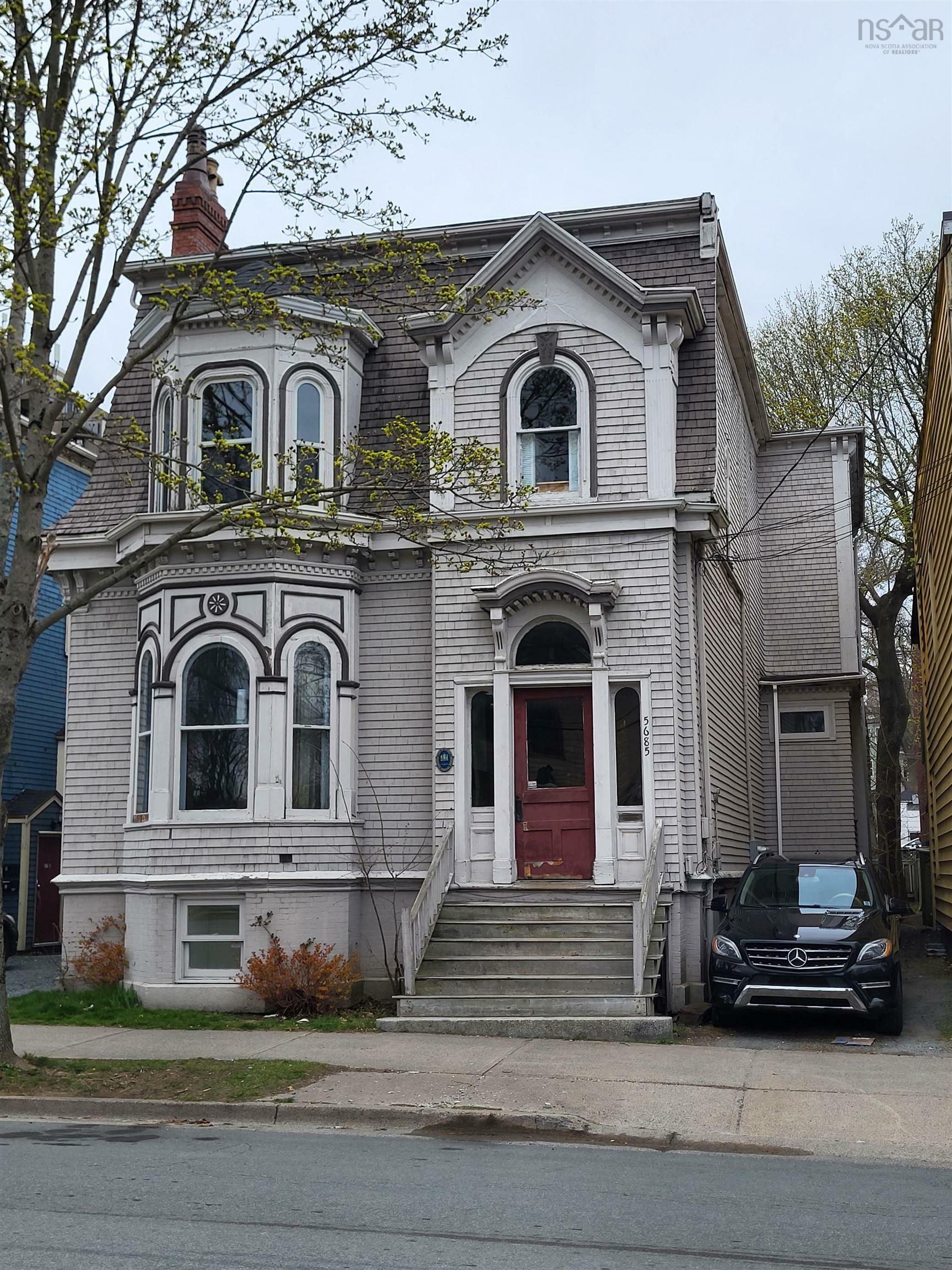Property Photo: 5685 Inglis Street NS B3H 1K2