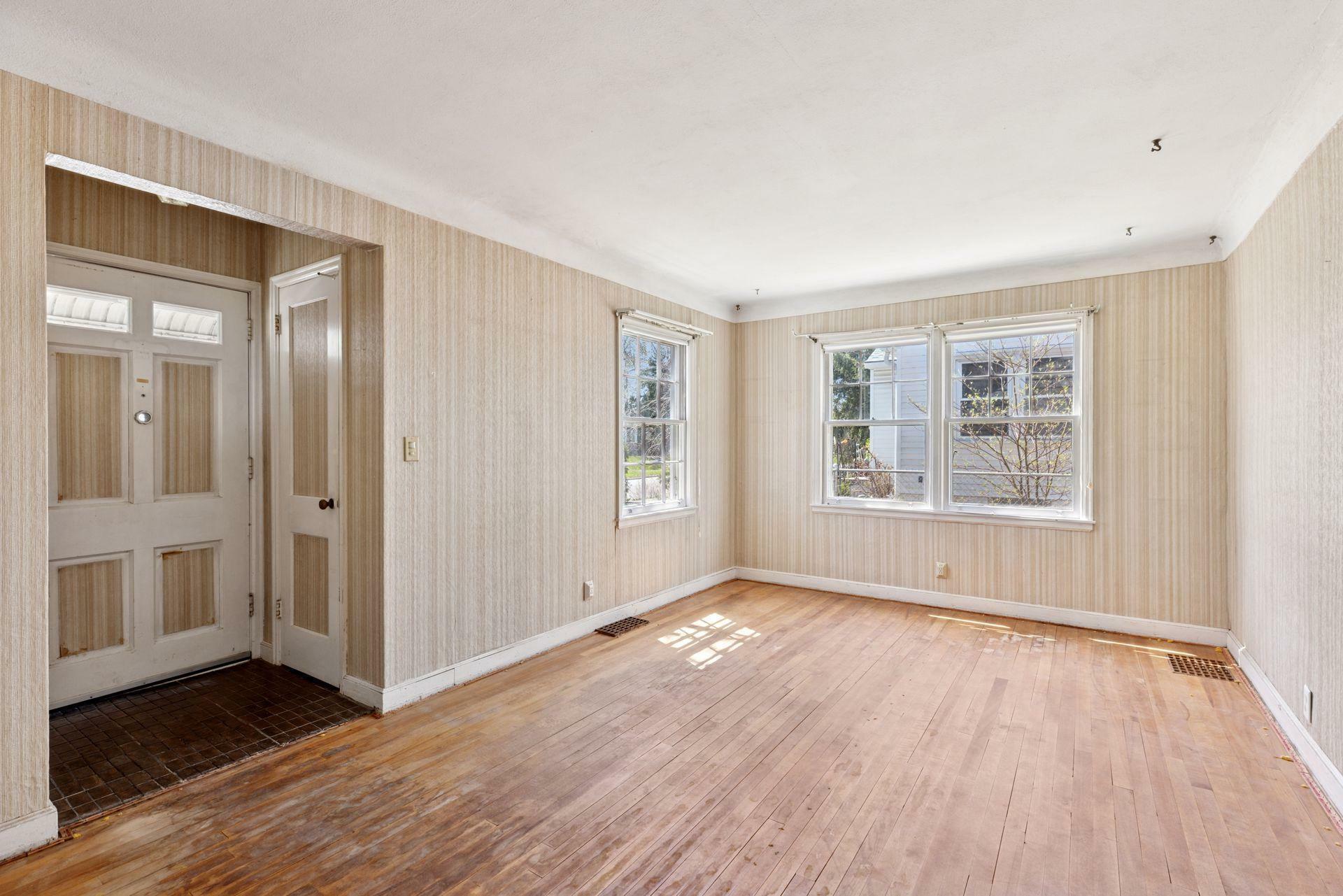 Property Photo: 1777 Sheridan Avenue MN 55116