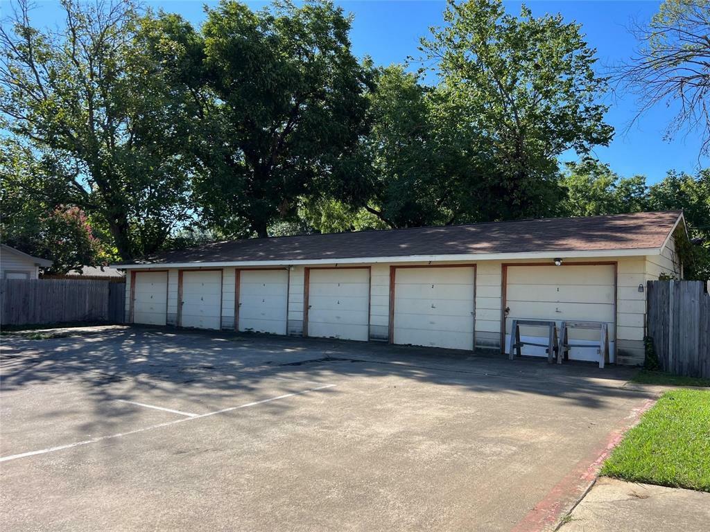 Property Photo: 202 S Briery Road A TX 75060