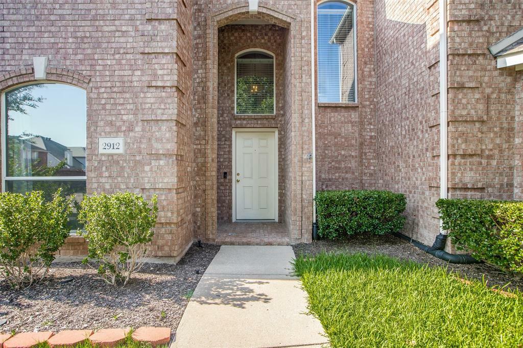 Property Photo: 2912 La Vista Lane TX 75033