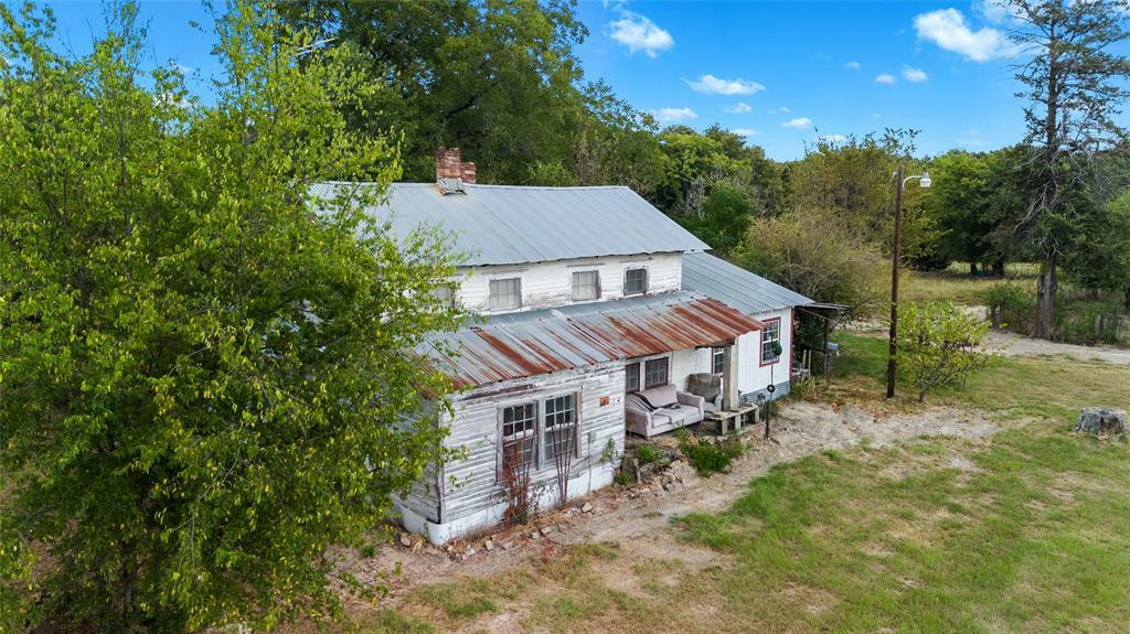 Property Photo: 573 County Road 1116 E TX 75482
