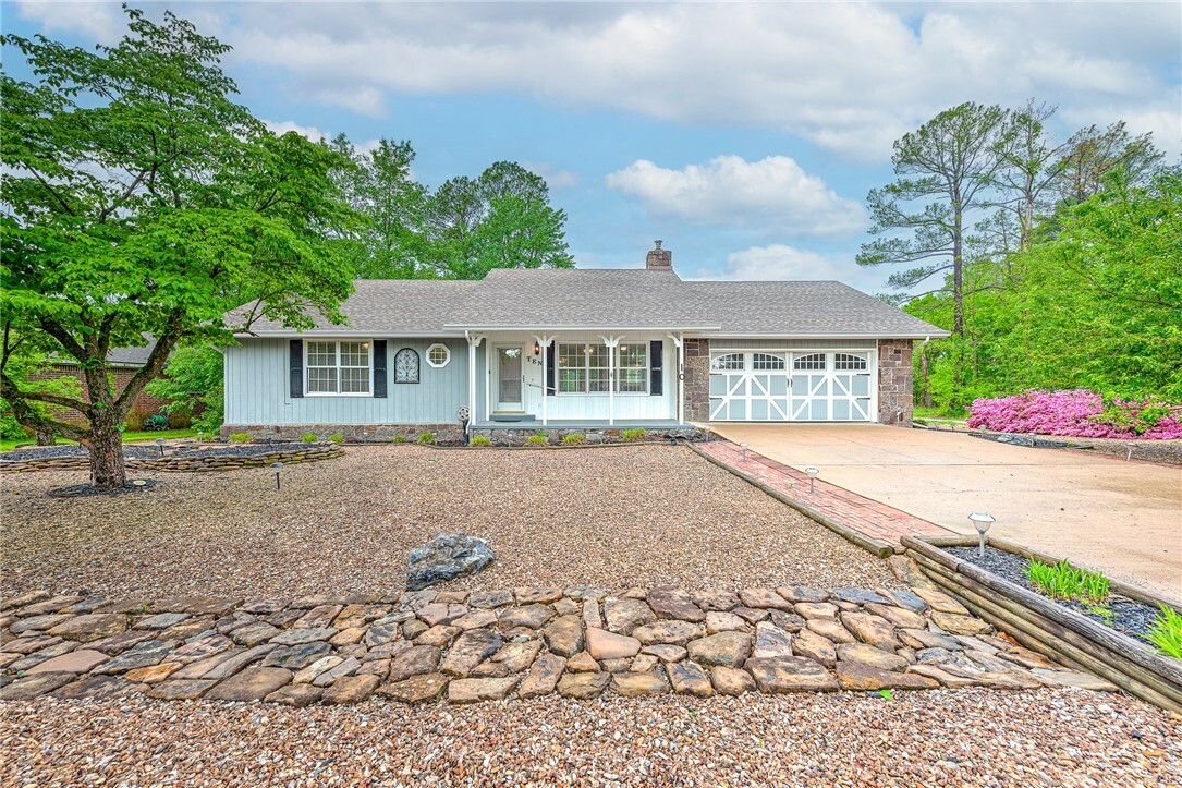 Property Photo: 10 Crosshill Drive AR 72715