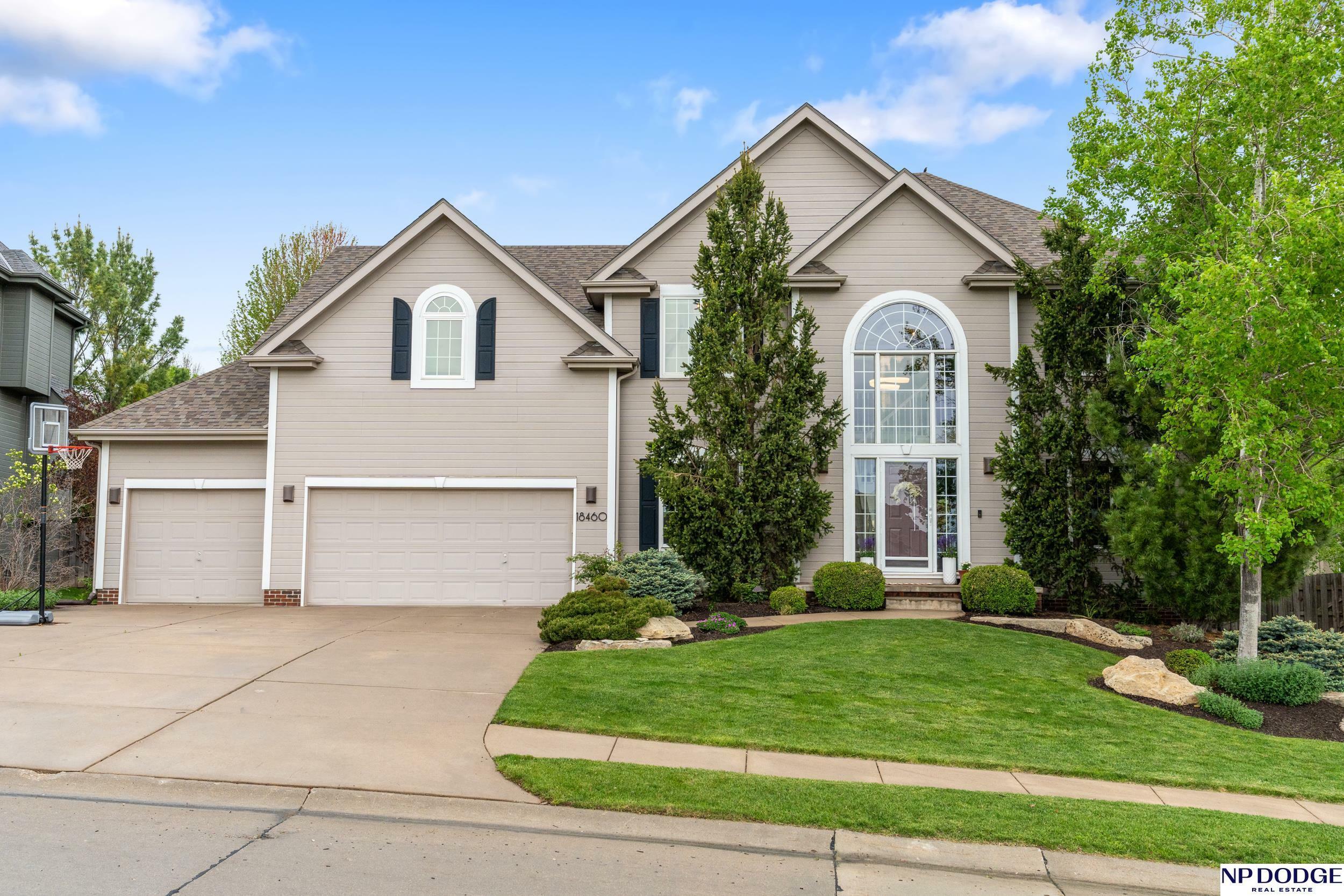 Property Photo: 18460 Adams Street NE 68135