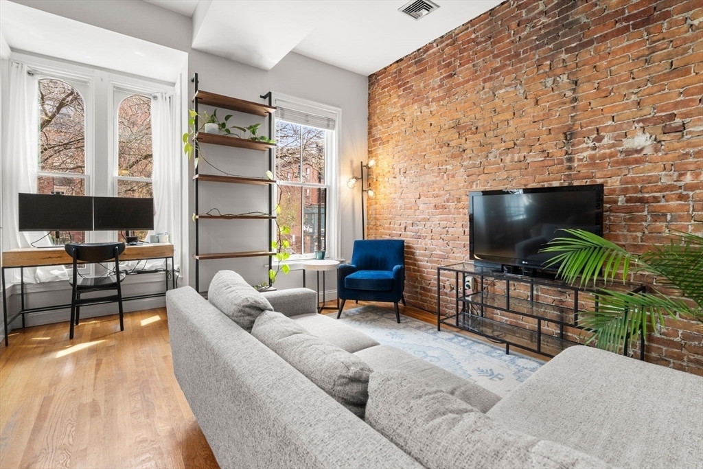 Property Photo: 645 Tremont St 2 MA 02118