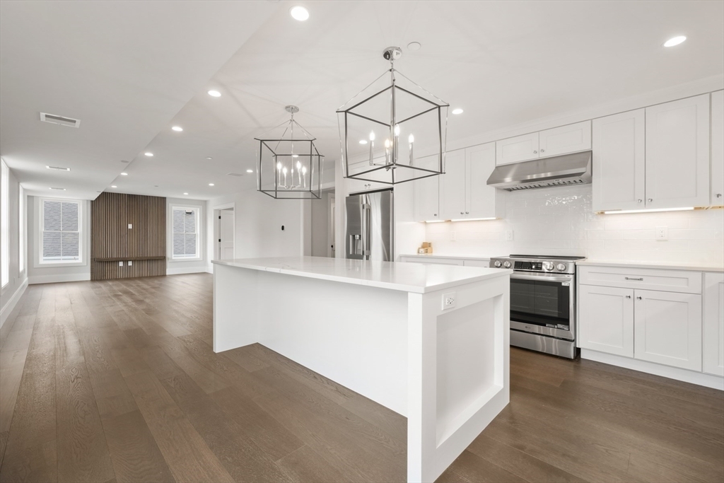 Property Photo:  232 Bellevue St 2  MA 02458 