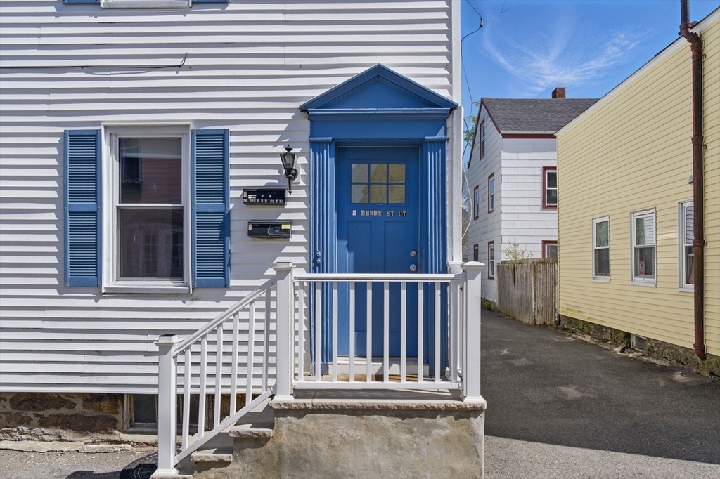 Property Photo:  4 Lemon Street Ct  MA 01970 