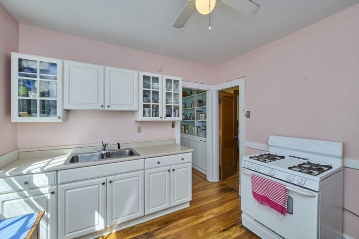 Property Photo: 85 Jamaica St 2 MA 02130
