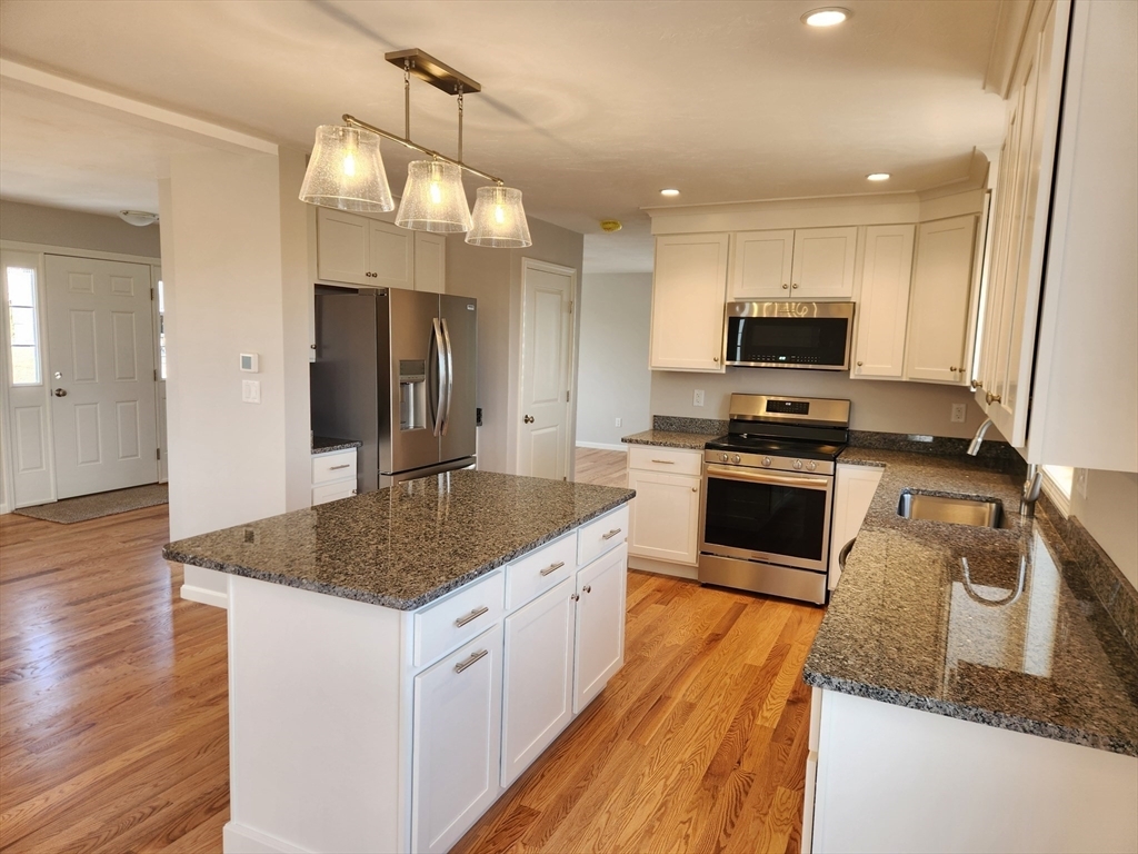 Property Photo:  53 Kelly Lane  MA 01904 