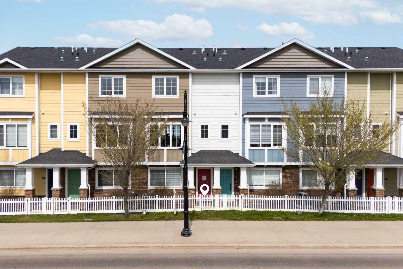 Property Photo: 5210 Lakeshore Drive 103 AB T4S 0M6