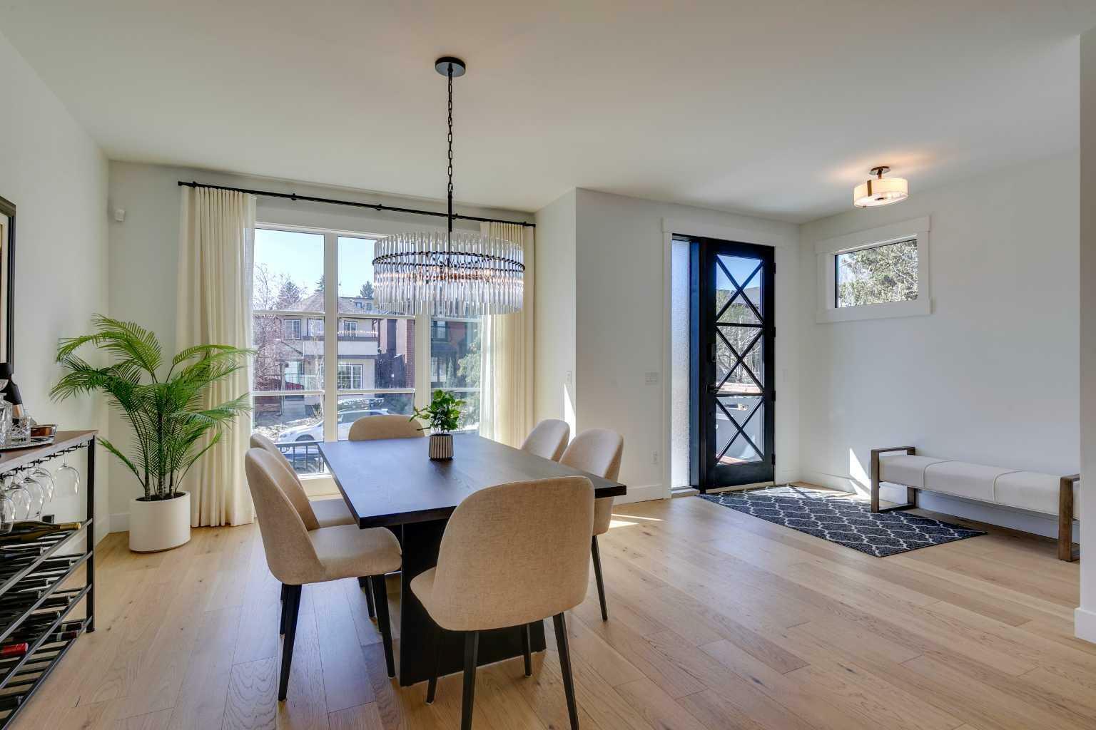 Property Photo: 2116 27 Avenue SW AB T2T 1H7