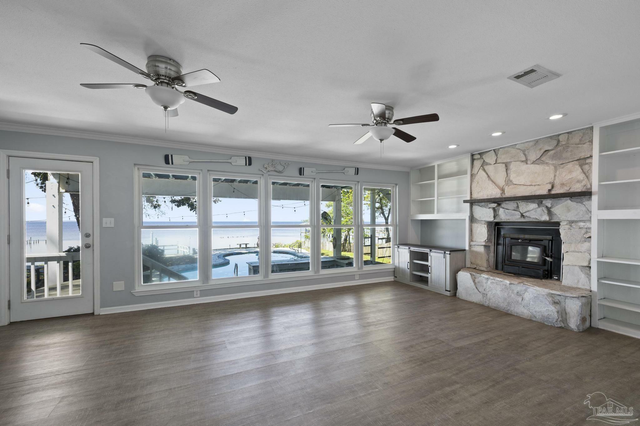 Property Photo: 4736 Hickory Shores Blvd FL 32563