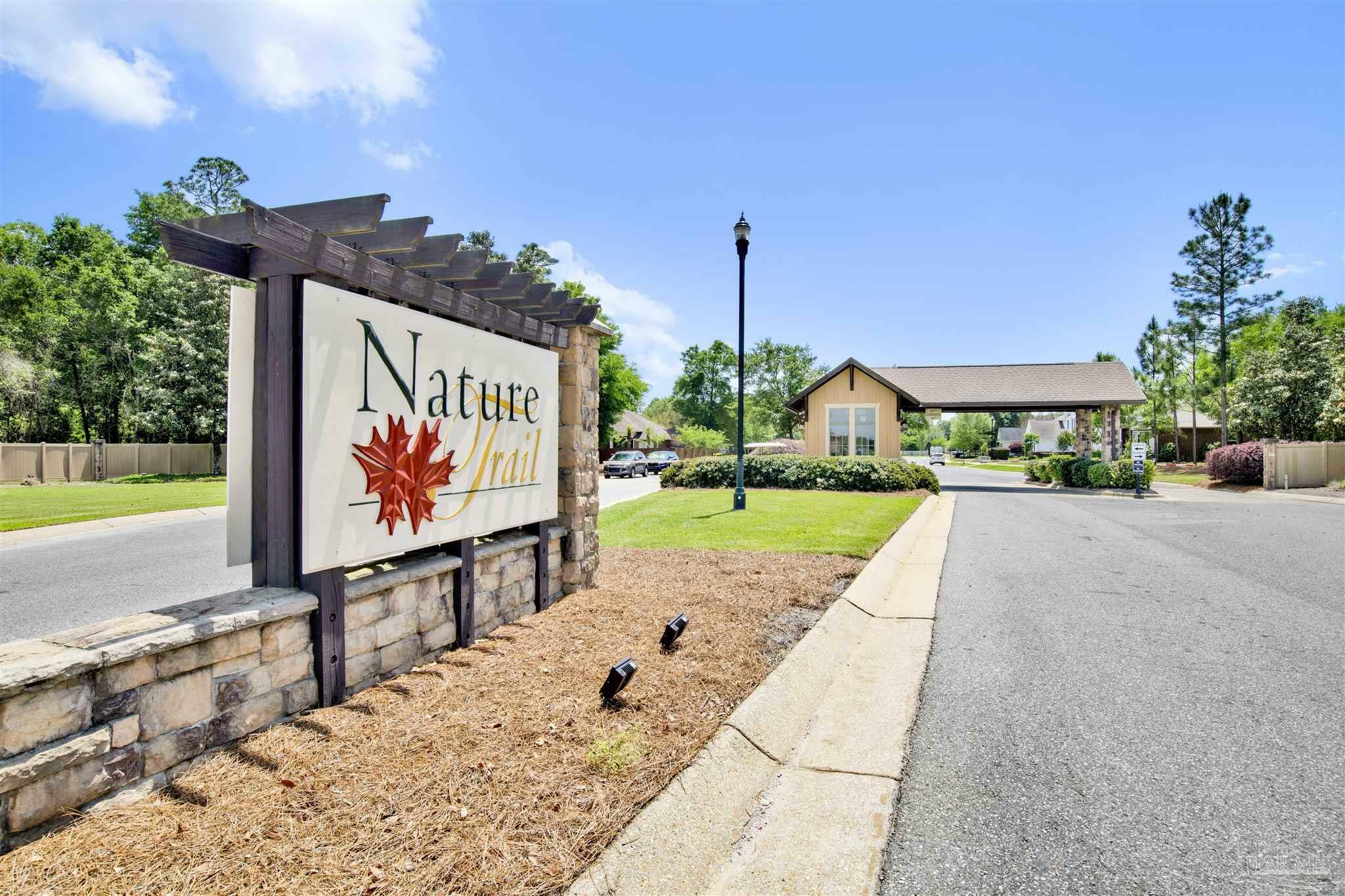 Property Photo: 8780 Spider Lily Way FL 32526