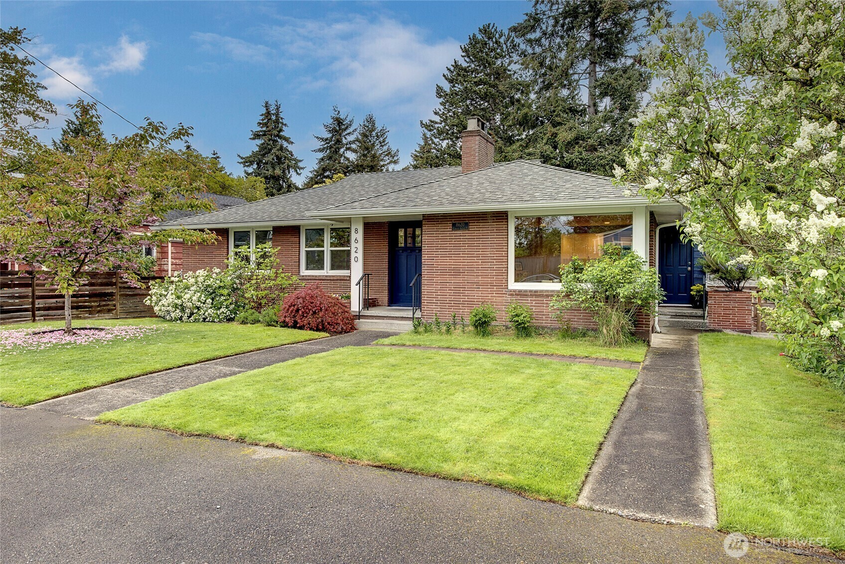 Property Photo: 8620 Corliss Avenue N WA 98103