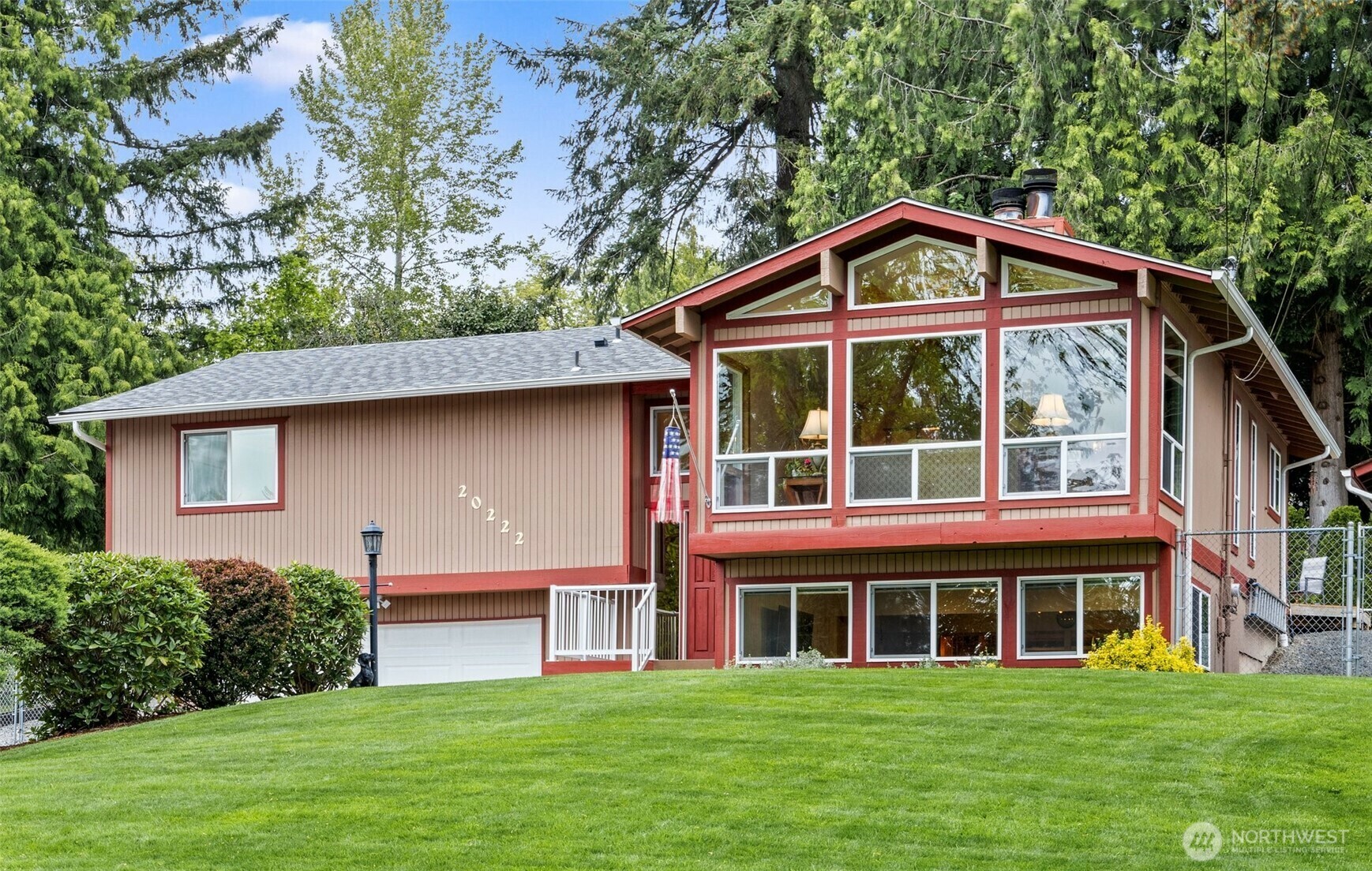 Property Photo: 20222 SE 152nd Street WA 98059