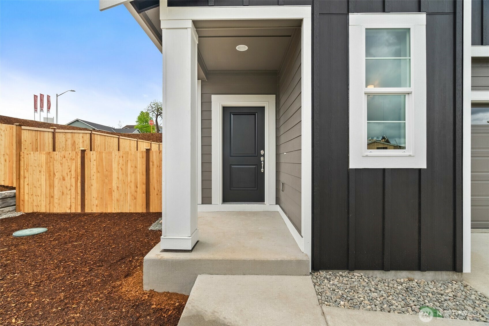 Property Photo: 19508 15th Avenue E WA 98387