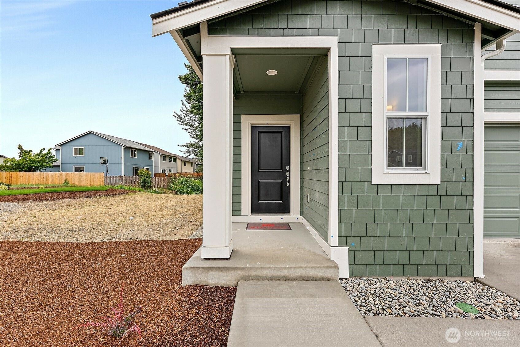 Property Photo: 19508 15th Avenue E WA 98387