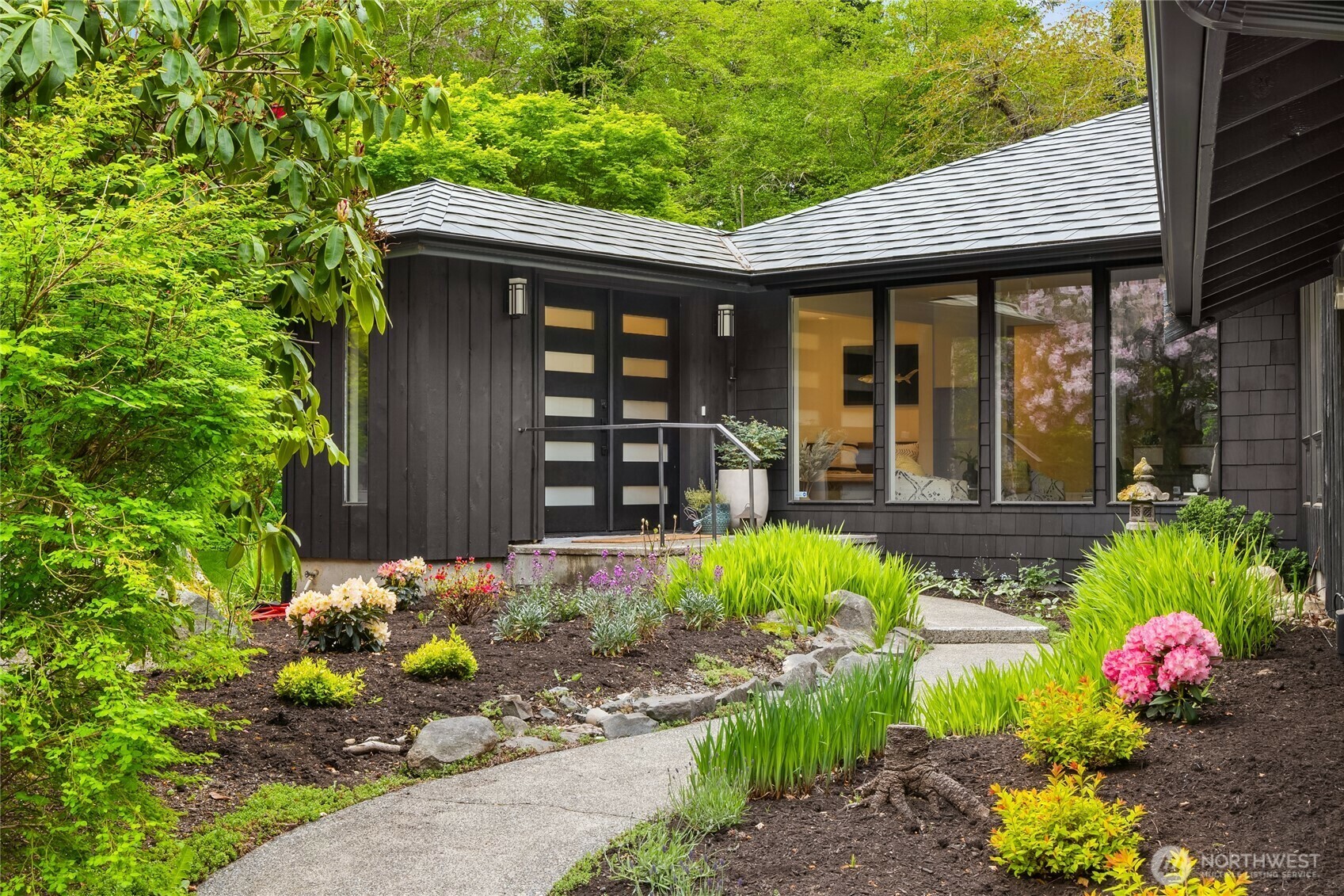 Property Photo: 7800 NE West Port Madison Road WA 98110