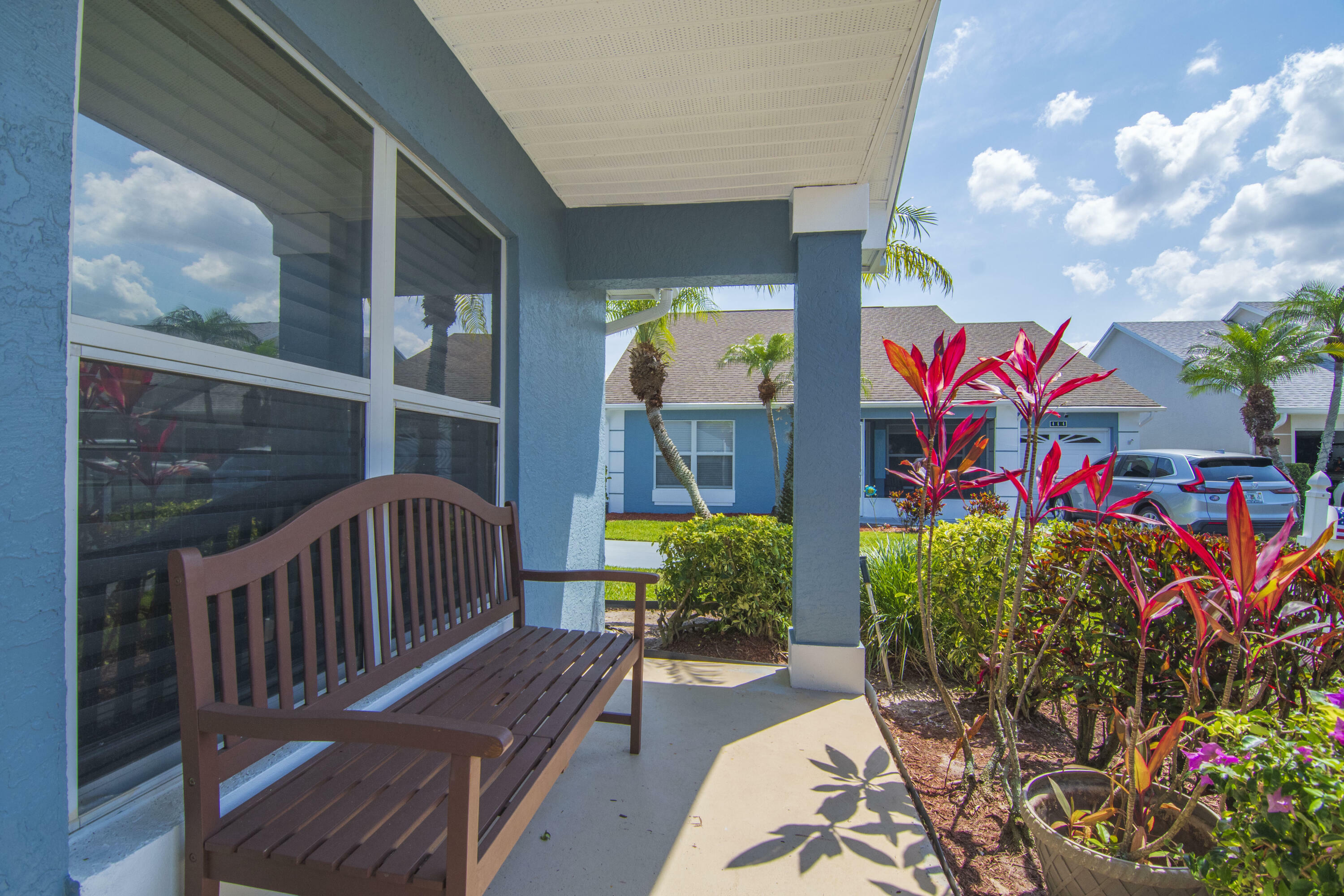 Property Photo: 460 NW Turin Court FL 34986