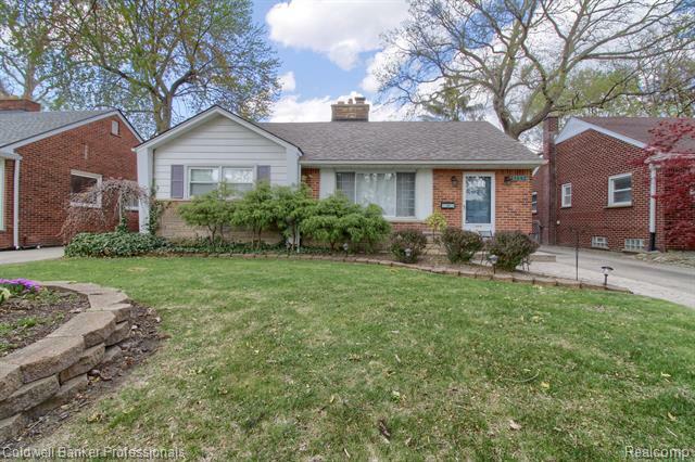 Property Photo: 1442 Sherwood Court MI 48124