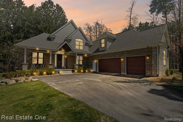 Property Photo: 12885 Sleigh Trail MI 48380