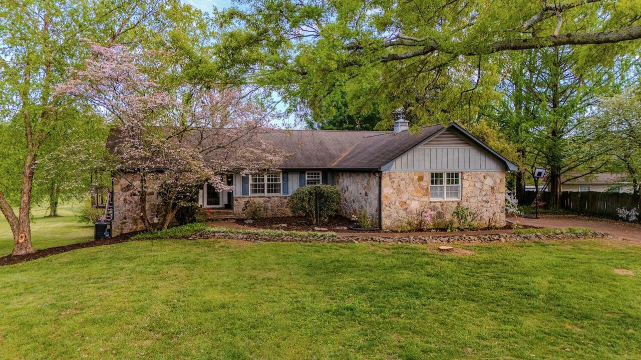 Property Photo: 2410 Inverness Drive NW TN 37312