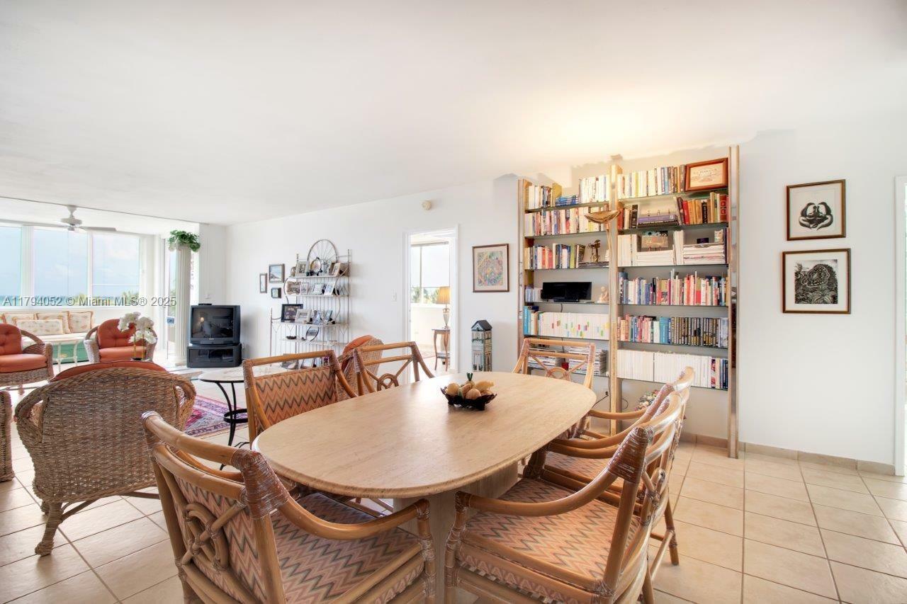 Property Photo: 5005 Collins Ave 319 FL 33140