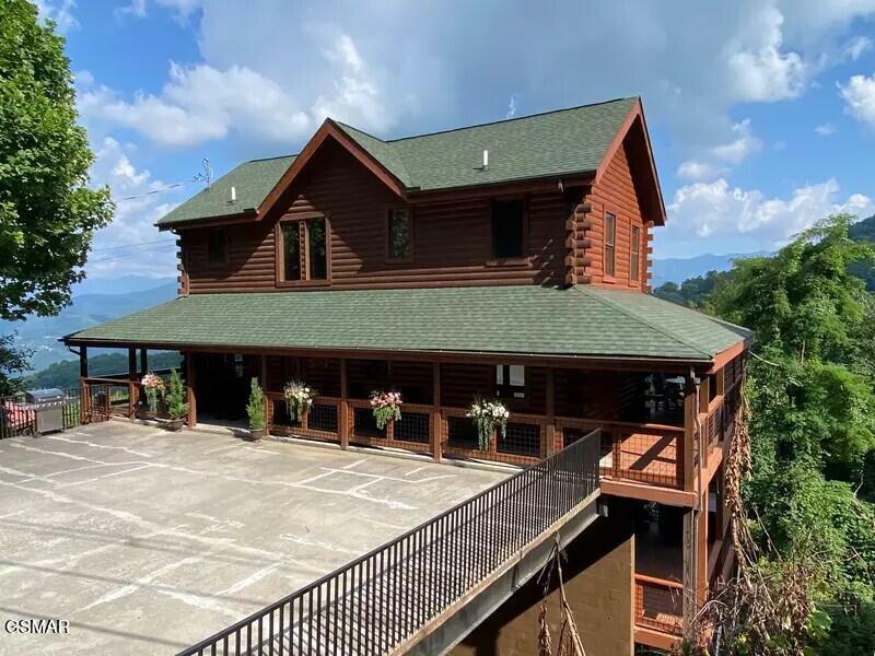 Property Photo: 1215 Ski View Drive TN 37738