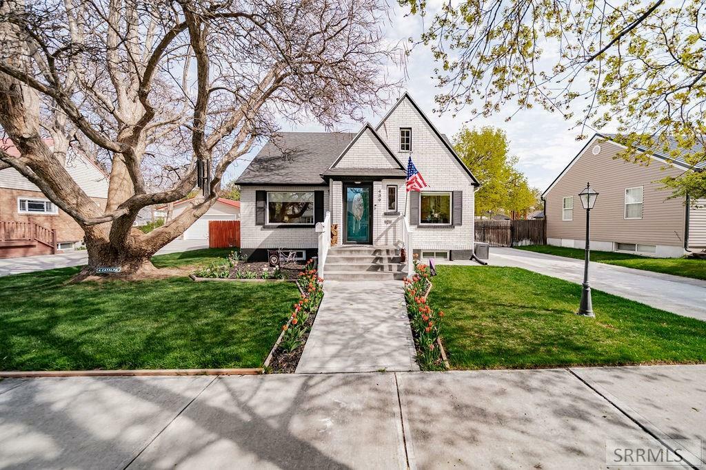 Property Photo: 439 E 13th Street ID 83401