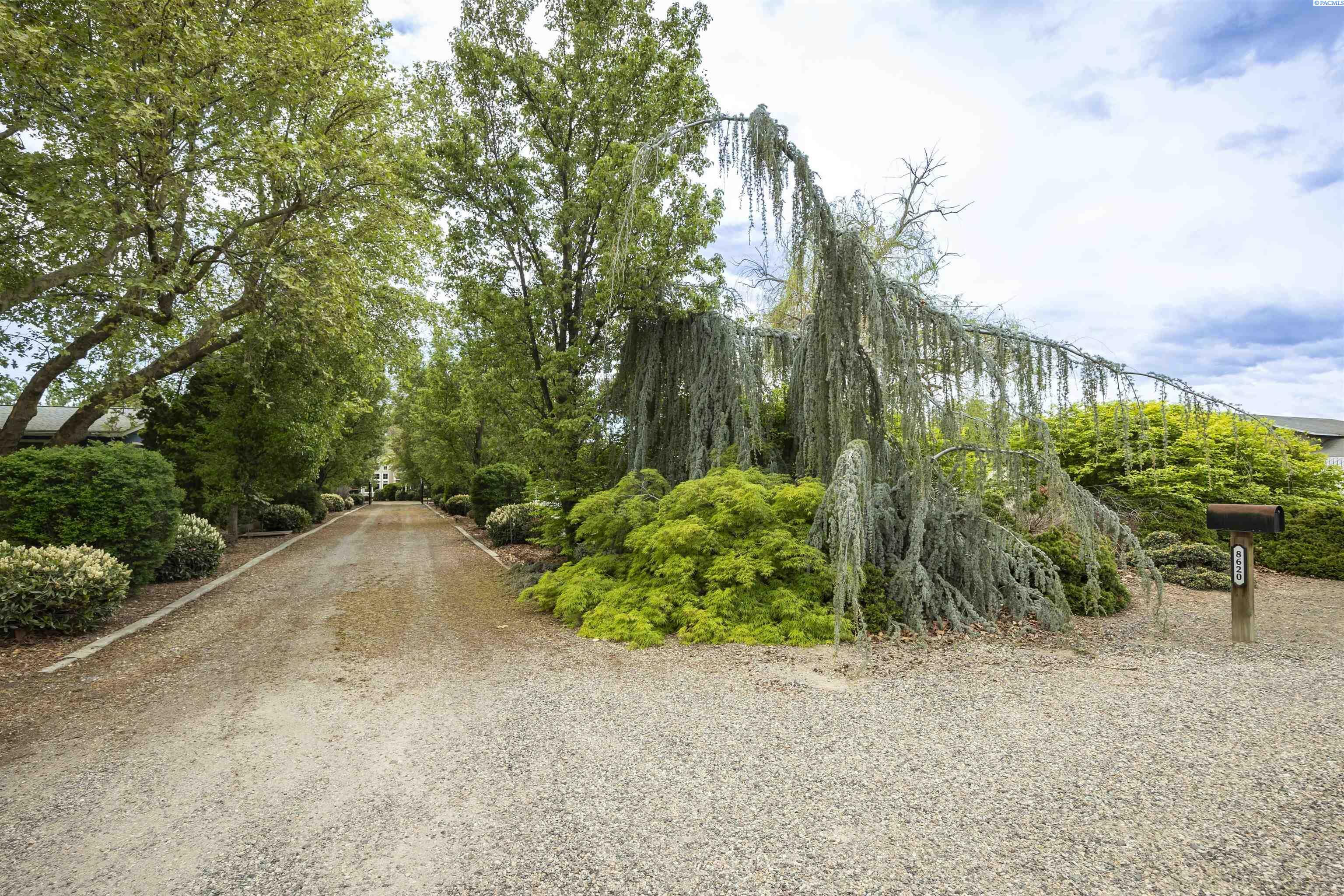 Property Photo: 8620 W Richardson Road WA 99301