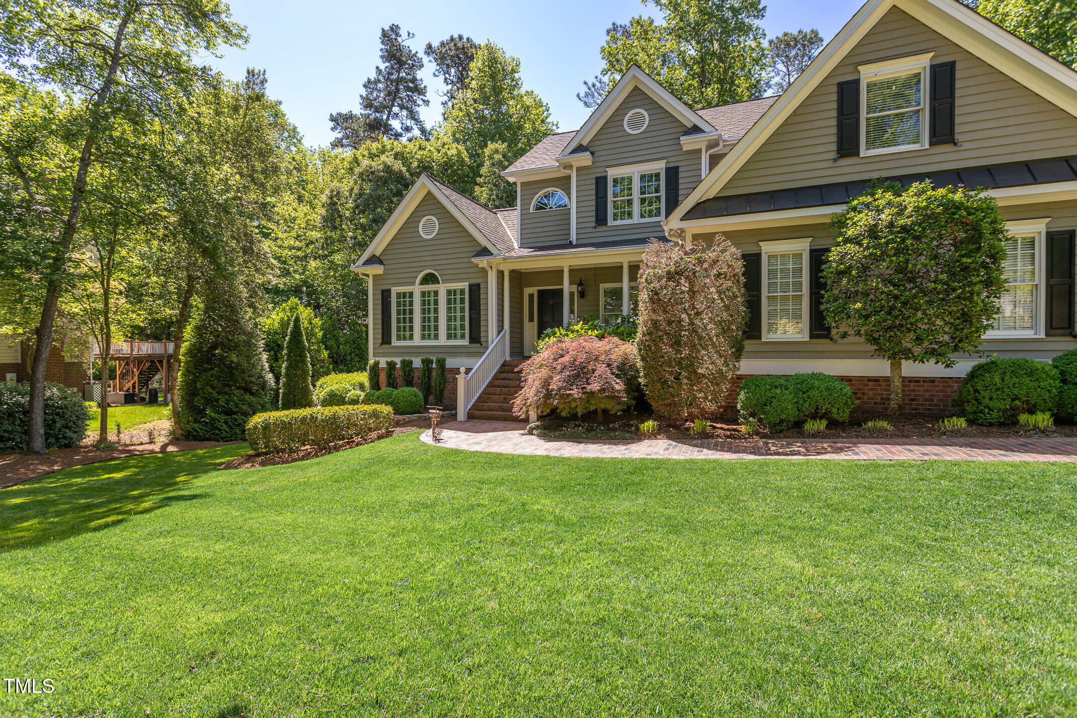 Property Photo: 945 Jones Wynd NC 27587