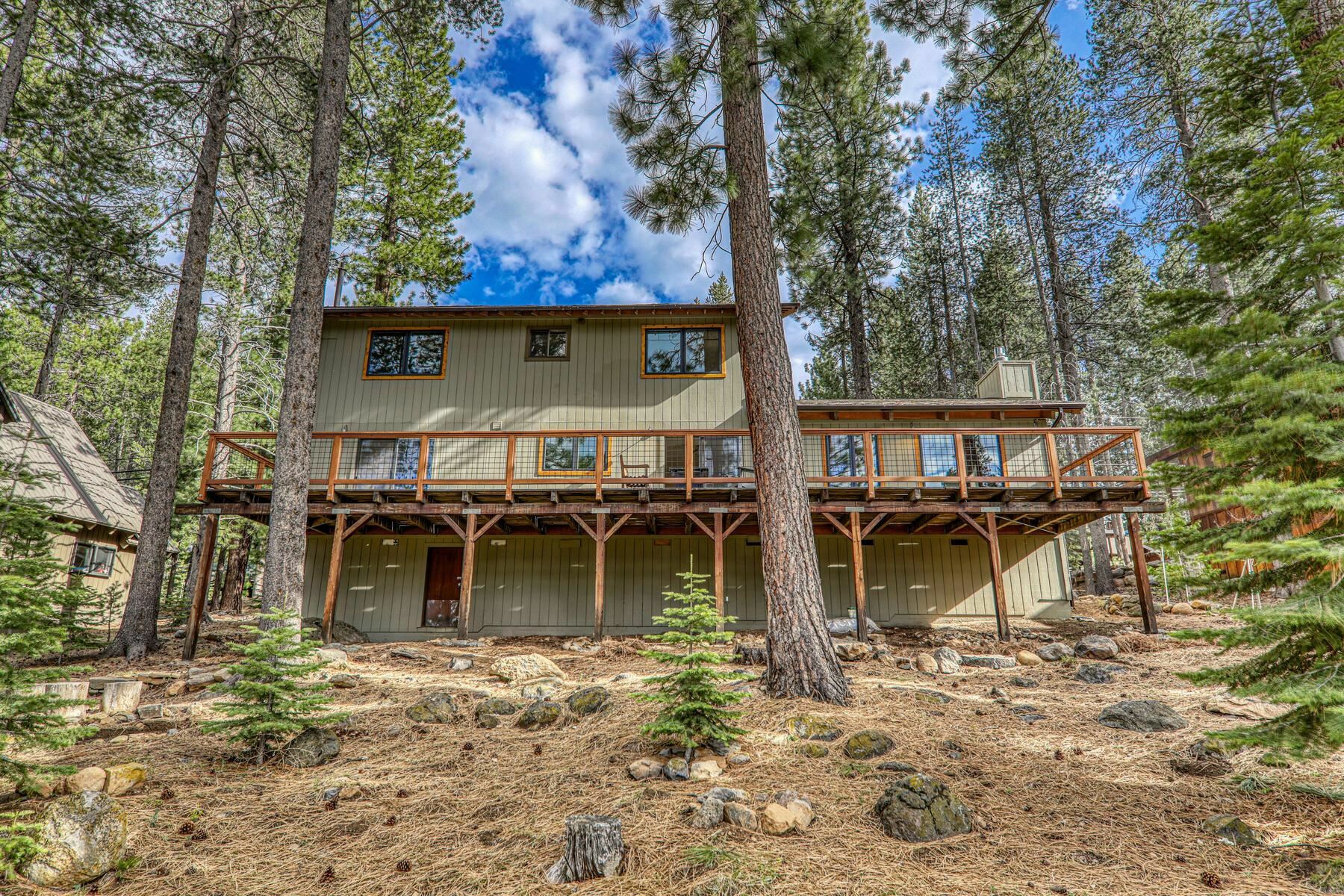 Property Photo: 10118 Reynold Way CA 96161-1800