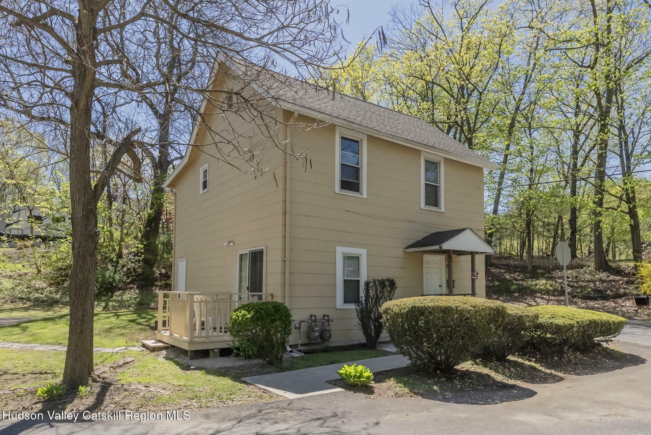 Property Photo: 190 1st NY 12401