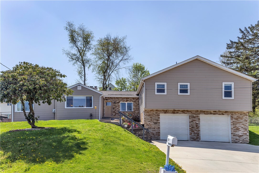 Property Photo: 211 Widmer Ave PA 15068