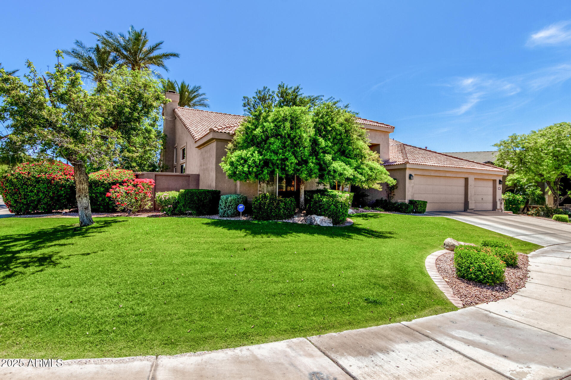 Property Photo: 9571 N 117th Street AZ 85259