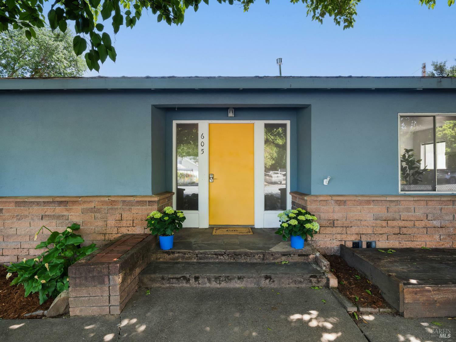 Property Photo: 605 N Pine Street CA 95482