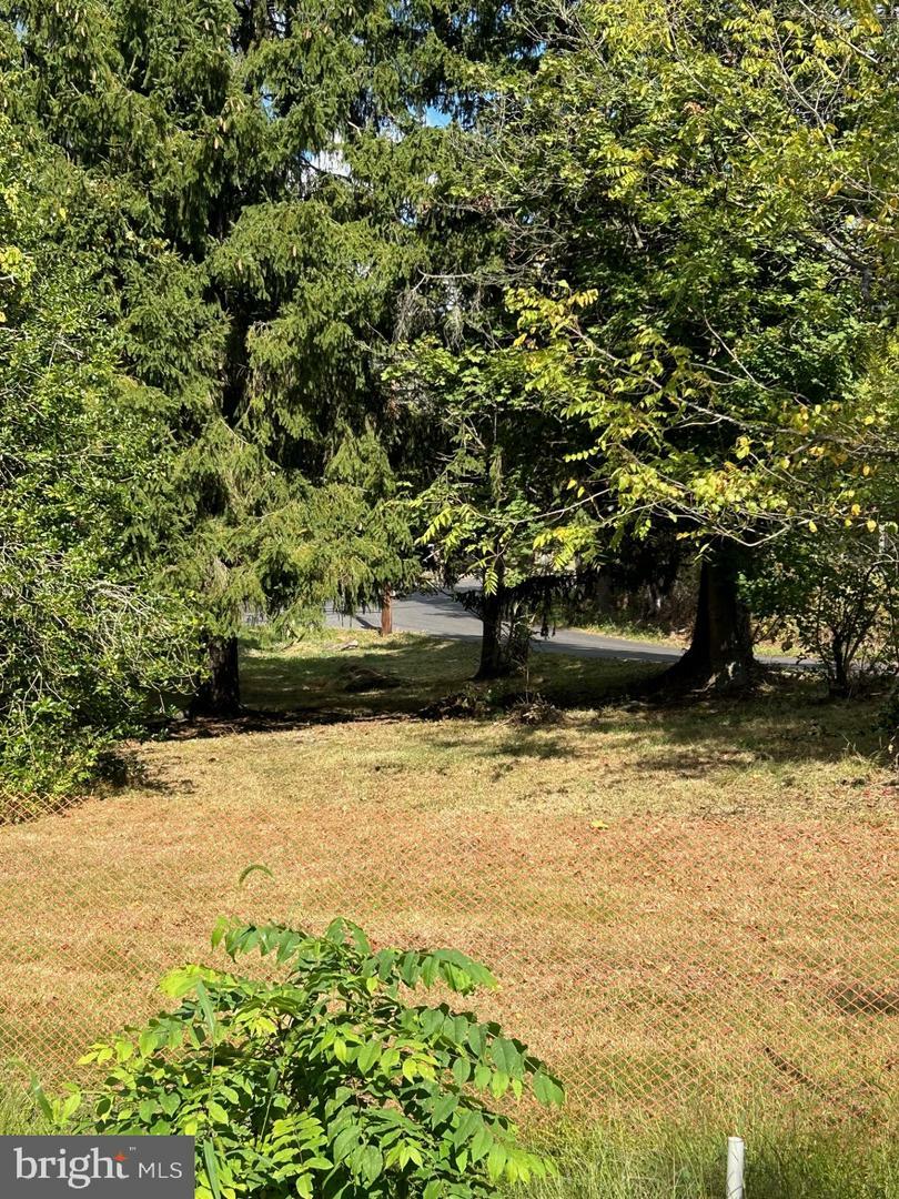 Property Photo: 6085 Upper Mountain Road PA 18938