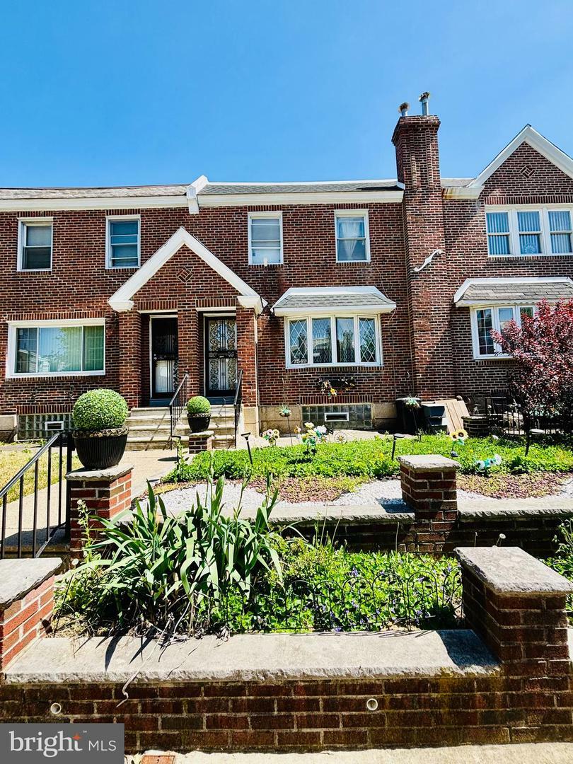 Property Photo: 7549 E Tulpehocken Street PA 19138