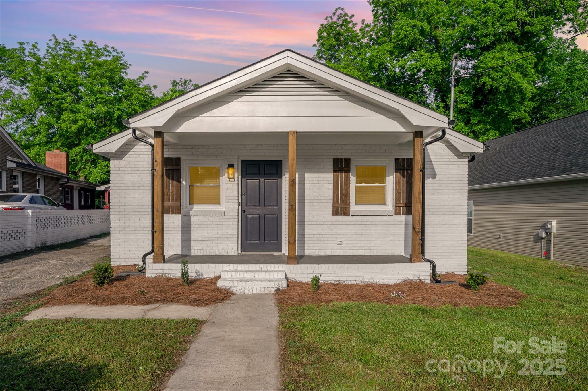 Property Photo: 1211 N Boyce Street NC 28052