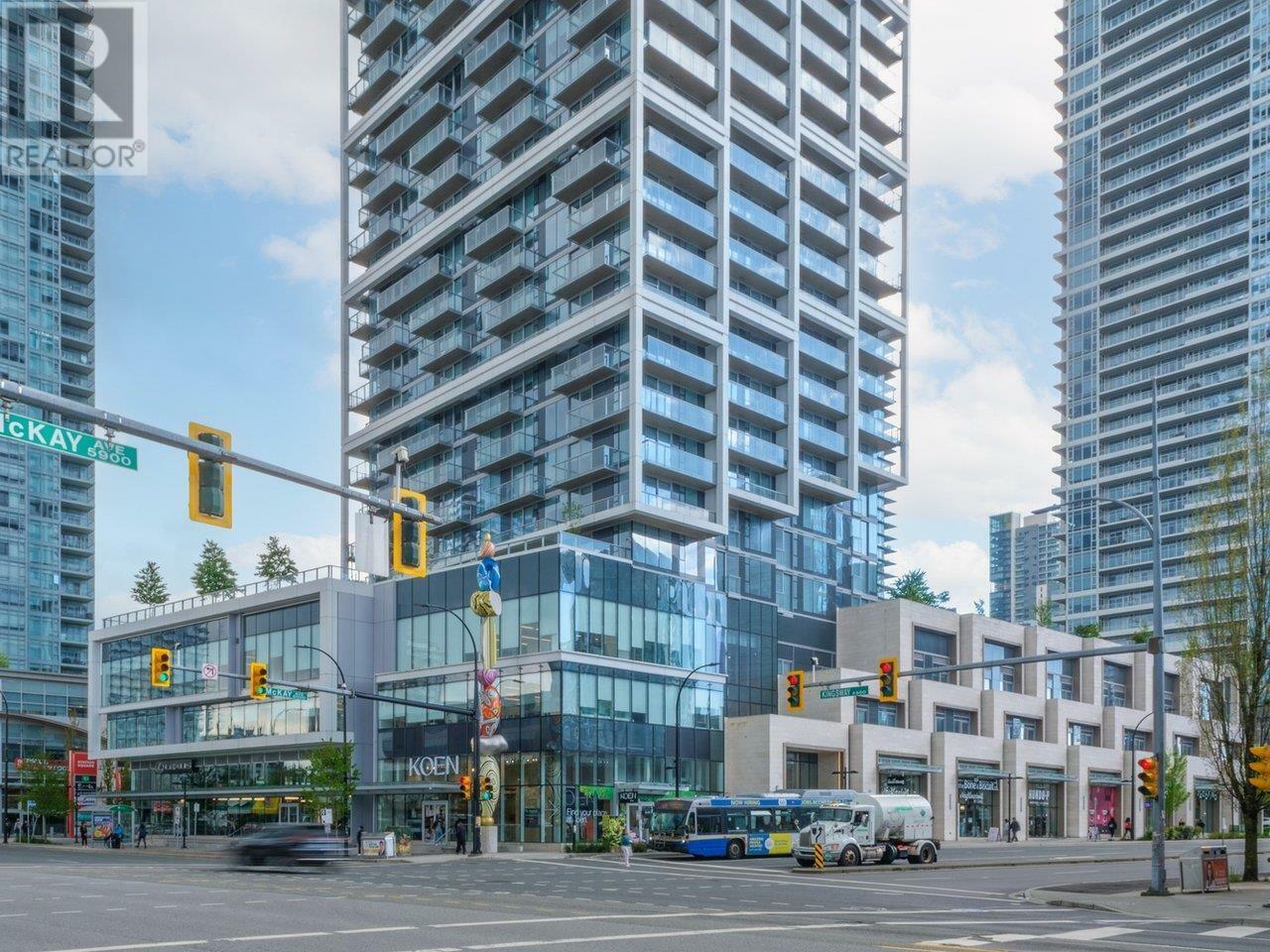 Property Photo: 6000 McKay Avenue 4209 BC V5H 0K2